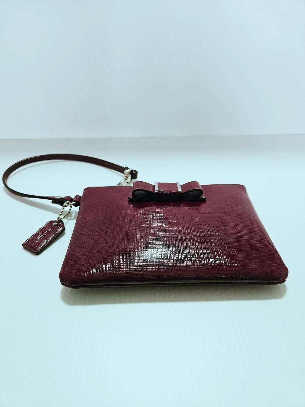 Coach Burgundy Crossgrain Leather Bow Wristlet EUC - Picture 12 of 16